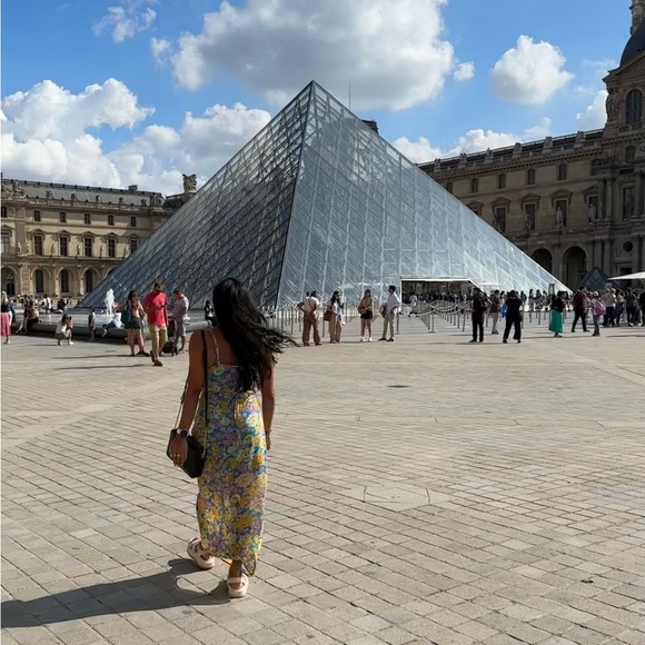 Meet your Posher, Izzy - Picture 1 of 1